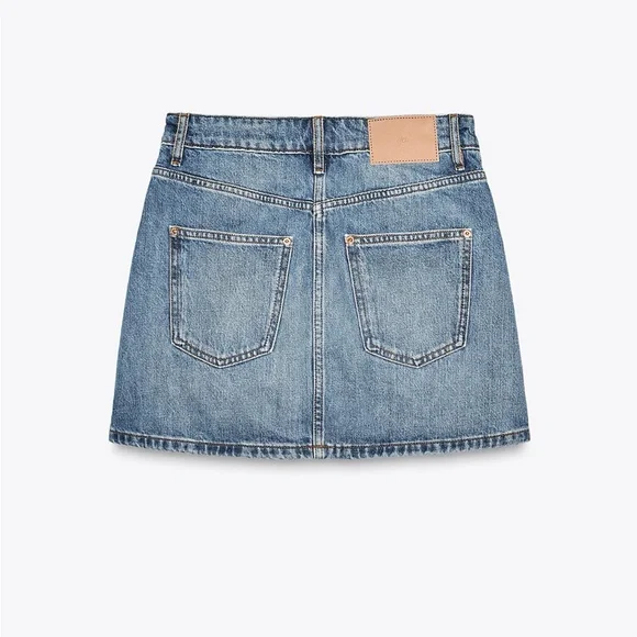Zara (BRAND NEW) Blue Mini Skirt, Size medium - Picture 7 of 9